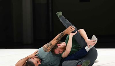 ‘Friends of Forsythe’, uno de los espectáculos estrella del festival Grec se reveló solo para entendidos de la danza