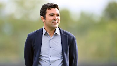 Deco spotted at meeting with agents of Barcelona summer target