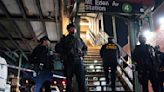 Usuarios del metro de Nueva York, en alerta por otro hombre empujado a las vías