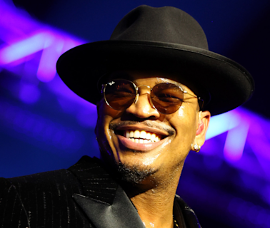 Watch: Ne-Yo Premieres Unreleased Song In Debut 'Tiny Desk' Performance | iHeart