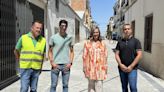 La calle Maestro Leiva Repiso de Baena reabre al tráfico tras su reurbanización