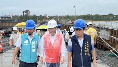 陳金德視察宜蘭風災淹水地區 促溪洲設抽水站、五結閘門補足經費