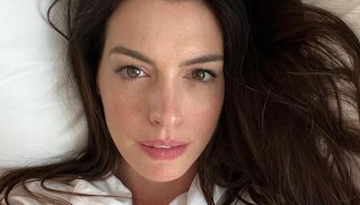 Anne Hathaway conta que teve de beijar 10 homens para teste em filme | GZH