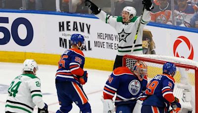 Stars’ hat trick hero: Watch all three of Jason Robertson’s goals from Game 3 vs. Oilers