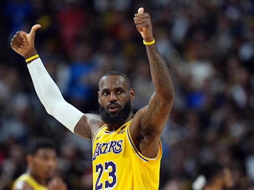 LeBron James intends to sign a new deal with the Lakers, AP source says