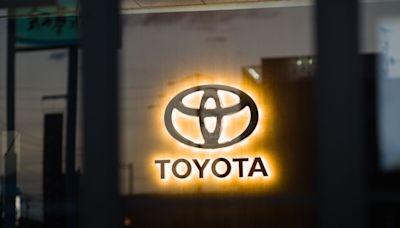 Mitsubishi, Sumitomo Mitsui Banks to Divest $8.5 Billion in Toyota Shareholdings