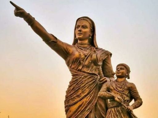 Remembering Jijabai Bhosale, Chhatrapati Shivaji's Mother and a Fierce Warrior Who Inspired Several Women