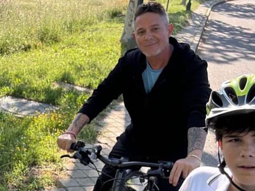 Alejandro Sanz celebra los 13 años de su hijo Dylan, quien es su vivo retrato