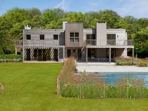 Exclusive | Paul Goldberger’s Hamptons Home Needed an Update. So He Called Robert A.M. Stern.