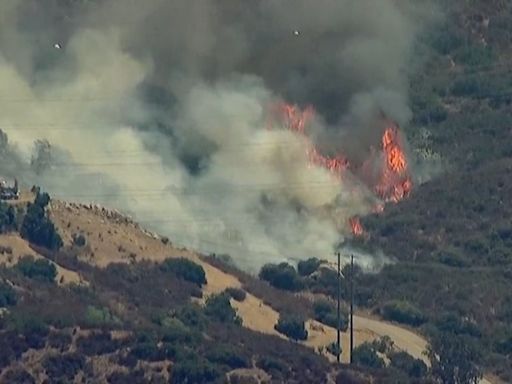 Spring Valley brush fire prompts evacuations, shelter-in-place orders