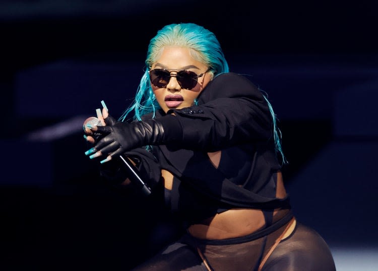 The Queen Bee: 17 of Lil’ Kim’s most iconic looks