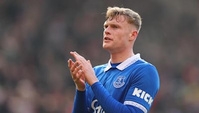 El Everton "no tiene intención" de vender a su estrella al Manchester United