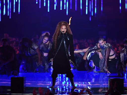 Watch Janet Jackson Mix Tinashe’s “Nasty” With Her Own “Nasty” In Concert