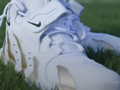 Deion Sanders shows off latest Nike Air Diamond Turf 96