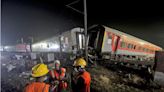 印度發生重大火車事故 至少200喪命 900傷