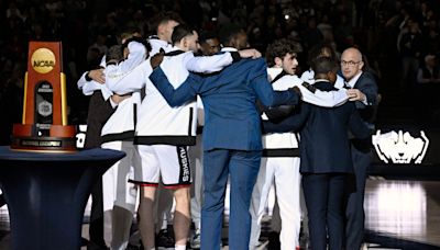 What happens to UConn men’s basketball roster if coach Dan Hurley leaves for Lakers?