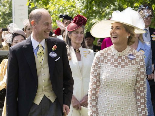 À Ascot, le prince Edward et Sophie main dans la main en un jour symbolique