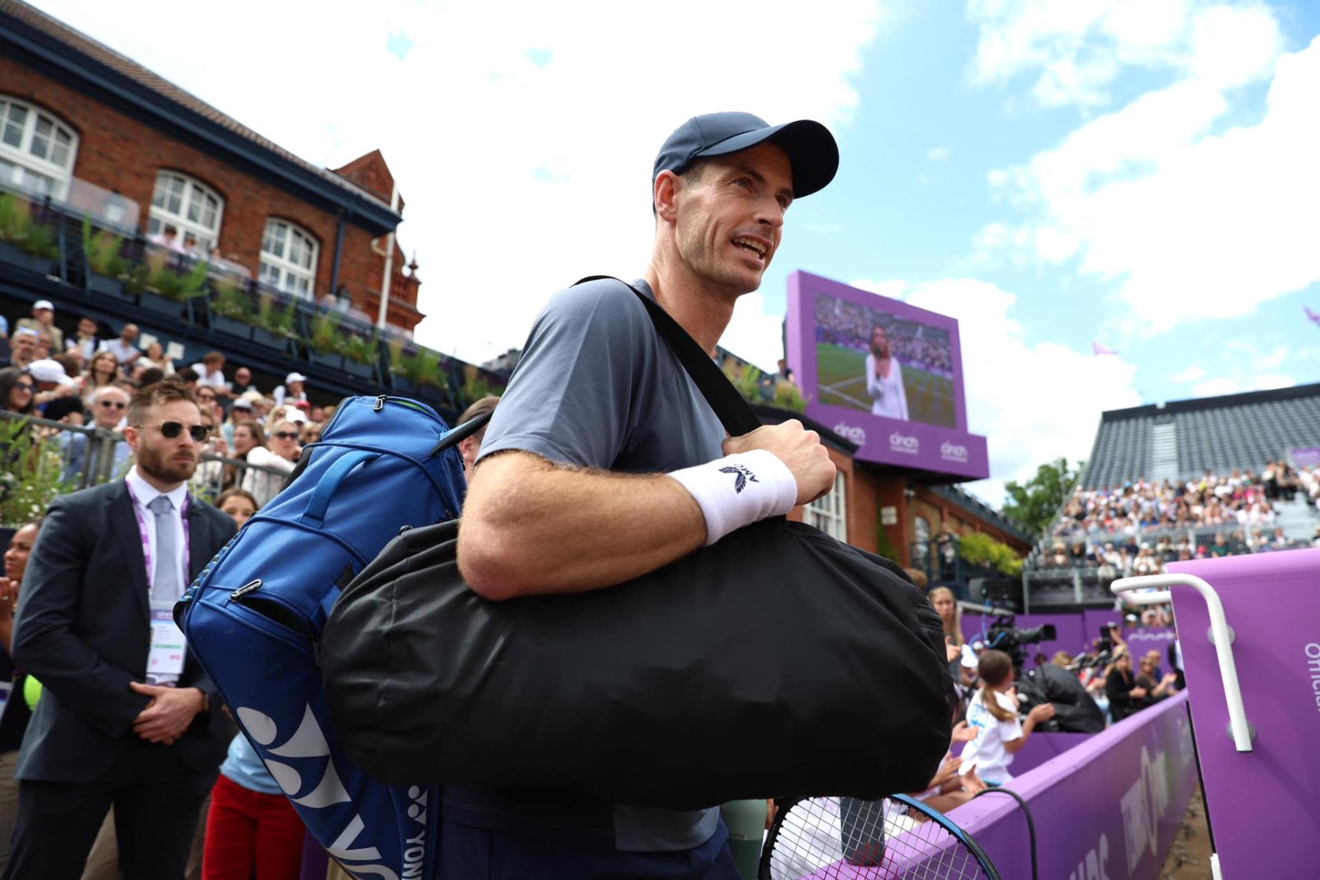 Andy Murray gives a lesson to all former players