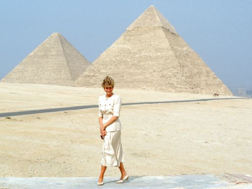 Princess Diana Was ‘Very Uneasy’ About Posing in Front of Giza Pyramids, Royal Photographer Says