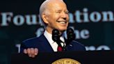 Biden unrestrained? The president’s looser week will be capped with politics and jokes on Saturday.