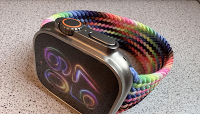 Apple Watch 2024 Pride Braided Solo Loop Review: Smart And Eye-Catching
