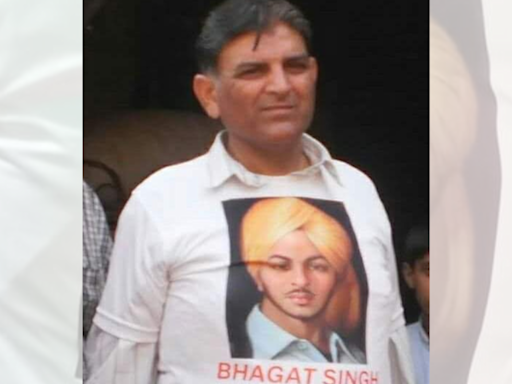 Lawyer in Pakistan out to prove Bhagat Singh innocent, determined to name a roundabout after him in Lahore | India News - Times of India