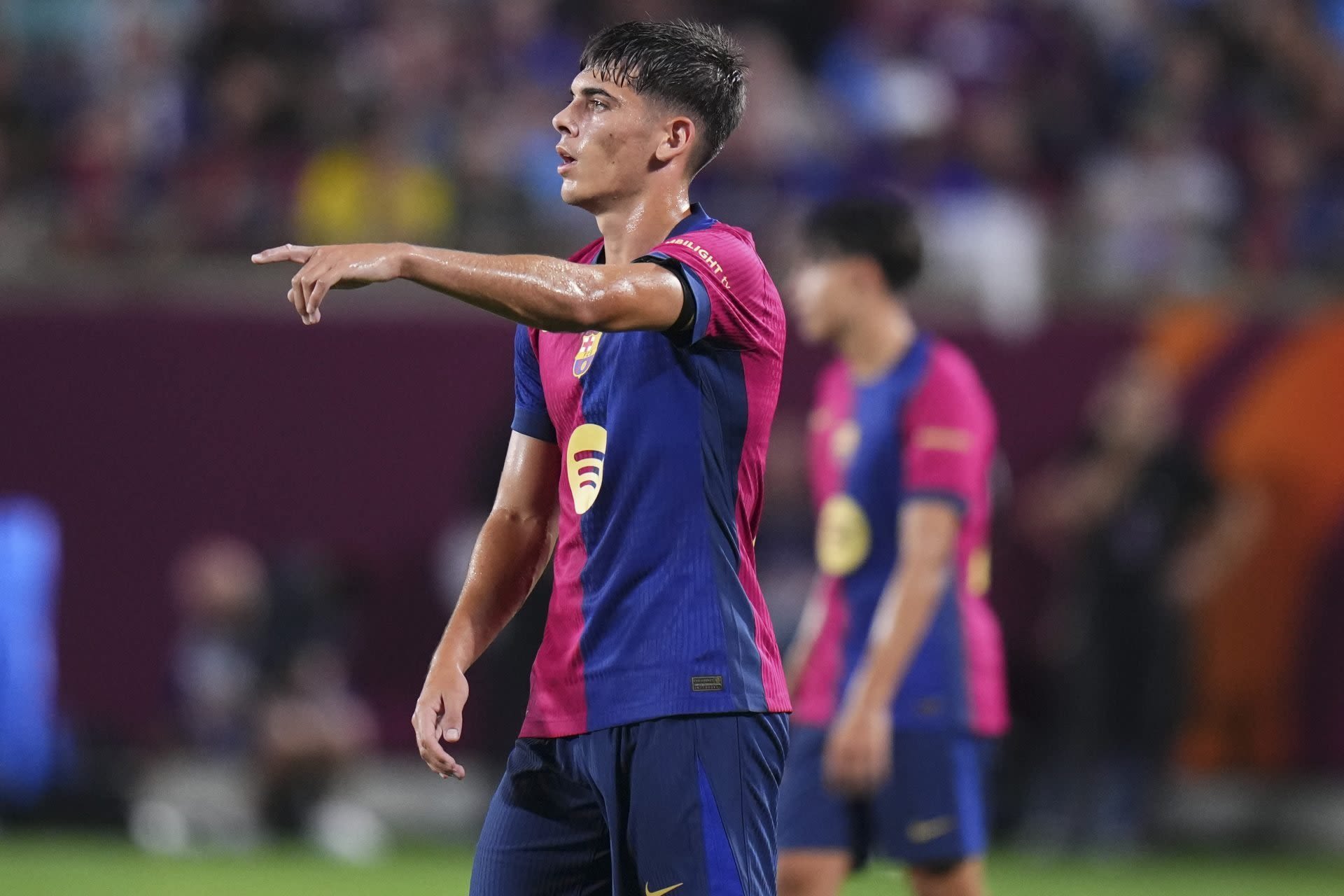 20-year-old Barcelona defender speaks about his future after starring vs Real Madrid: “I don’t think it’s up to me”