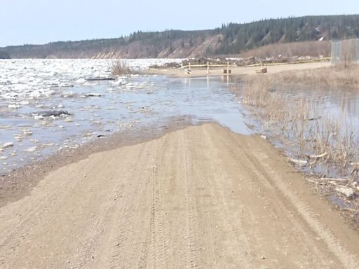 Evacuation alert lifted for Old Crow, Yukon, as river drops