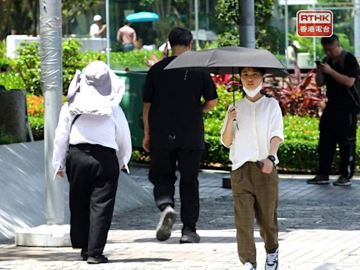 天文台指六月上半月多雲有驟雨 下半月則普遍晴朗及高溫 - RTHK