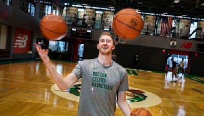 ‘It’s a frenzy all over the league’: Inside the fast, formative night Sam Hauser decided to become a Celtic - The Boston Globe
