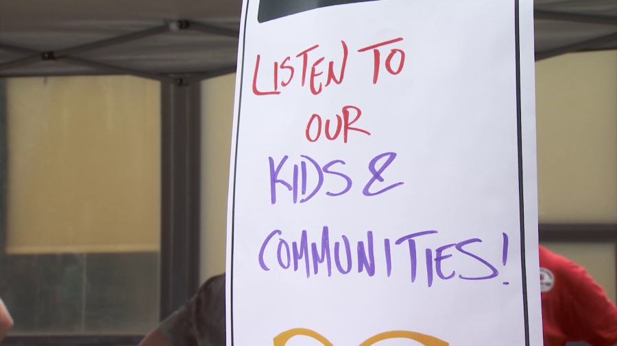 Parents, leaders respond to Columbus school closing recommendations