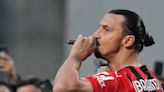 Zlatan Ibrahimovic disfruta sus lujosas vacaciones mientras se recupera de cirugía