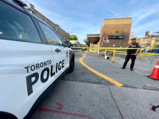 Man dead after stabbing at Jane subway station