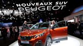 La familia Peugeot se enfrenta al descontento de los minoritarios de su holding