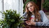 Teens who view their homes as more chaotic than their siblings do have poorer mental health in adulthood
