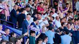 El Valladolid vuelve a ser de Primera pese a todo y con Ronaldo en el palco