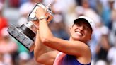 Iga Świątek wins third straight French Open title with dominant victory against Jasmine Paolini