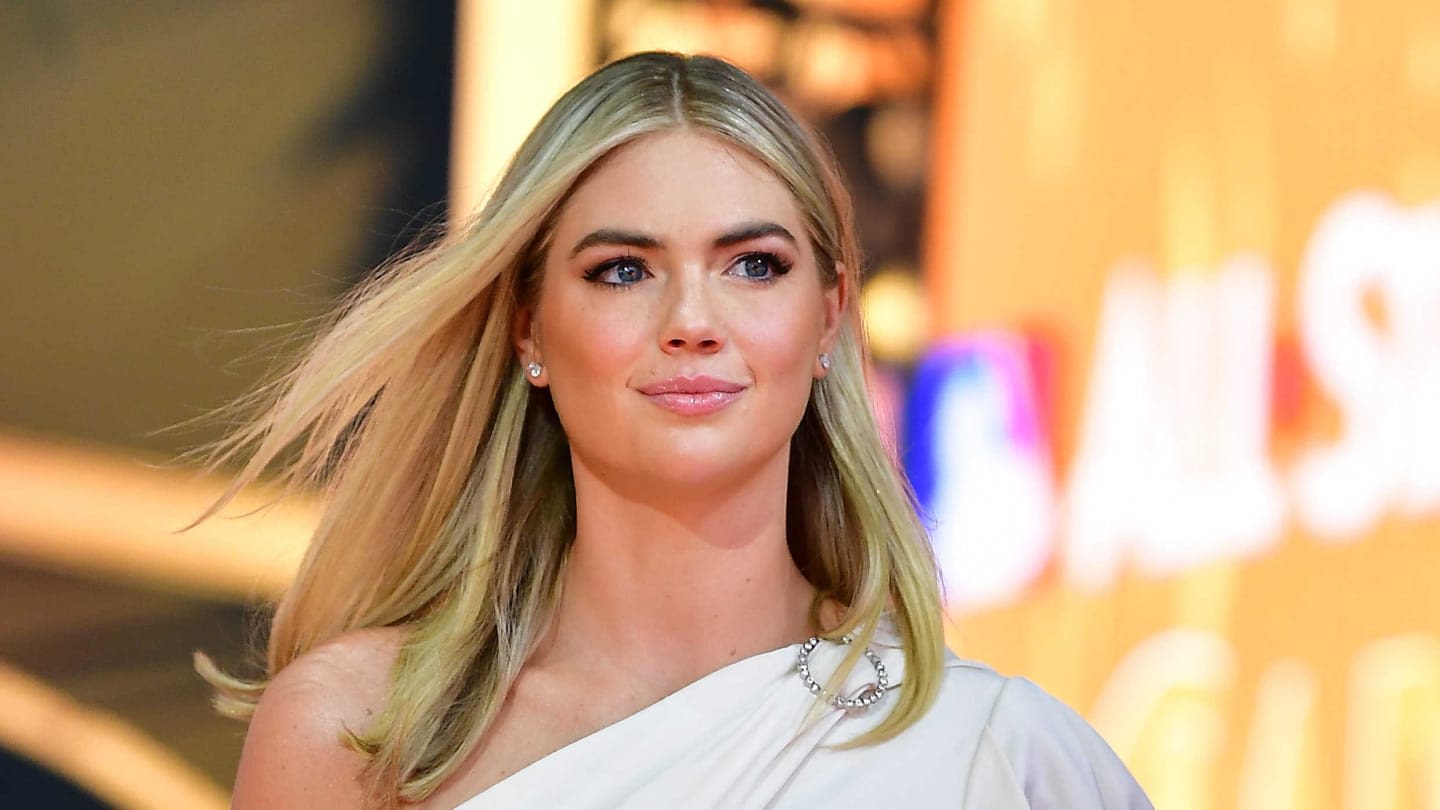 Kate Upton Proves Her Supermodel Skills in Stunning BTS Video From Latest Vosa Campaign