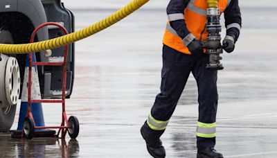 Japan’s Jet Fuel Crunch Hits Narita, One of Its Biggest Airports