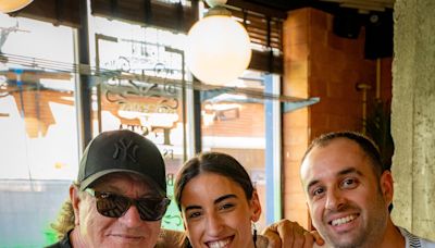 Chipirones y almejas a la marinera, el menú de AC/DC en Sevilla