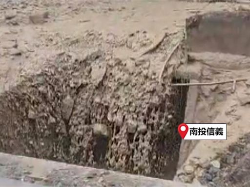 中部清晨大雨多處地下道積水 竹南有轎車誤闖拋錨