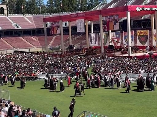 Stanford University students walk out of commencement - KYMA