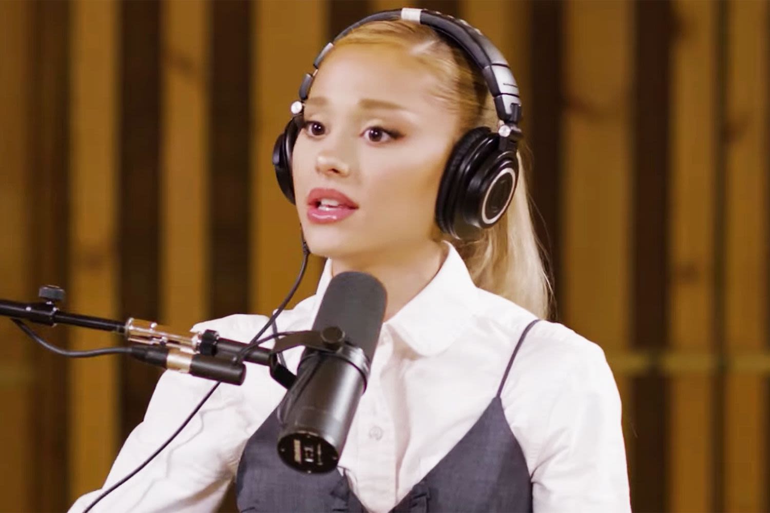 Ariana Grande Explains Viral Interview Clip of Her Voice Changing Drastically: ‘I’ve Always Done This’