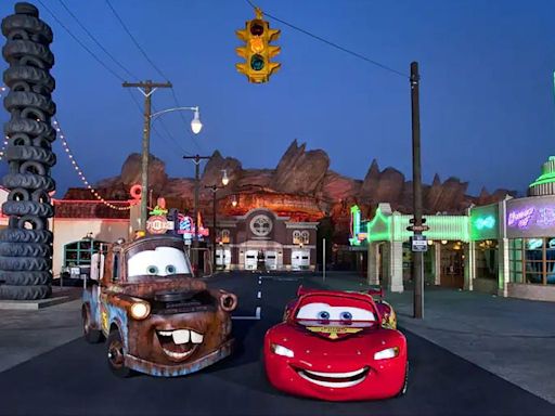 A Group Got Stuck On Cars' Radiator Springs Ride At Disney California Adventure For 45 Minutes And Yikes