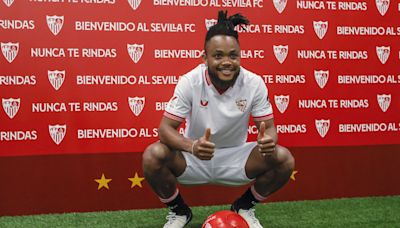 Ejuke: "Estoy deseando vivir los momentos emocionantes que me dará el Sevilla"