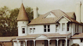 Historic SC house and funeral home turned headquarters for professional ghost seekers. Take a look