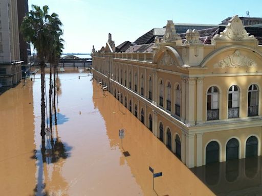Brazil floods leave 150,000 homeless, scores dead or missing