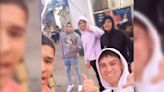 Amigos hallaron un teléfono y grabaron un divertido video para hallar a la dueña