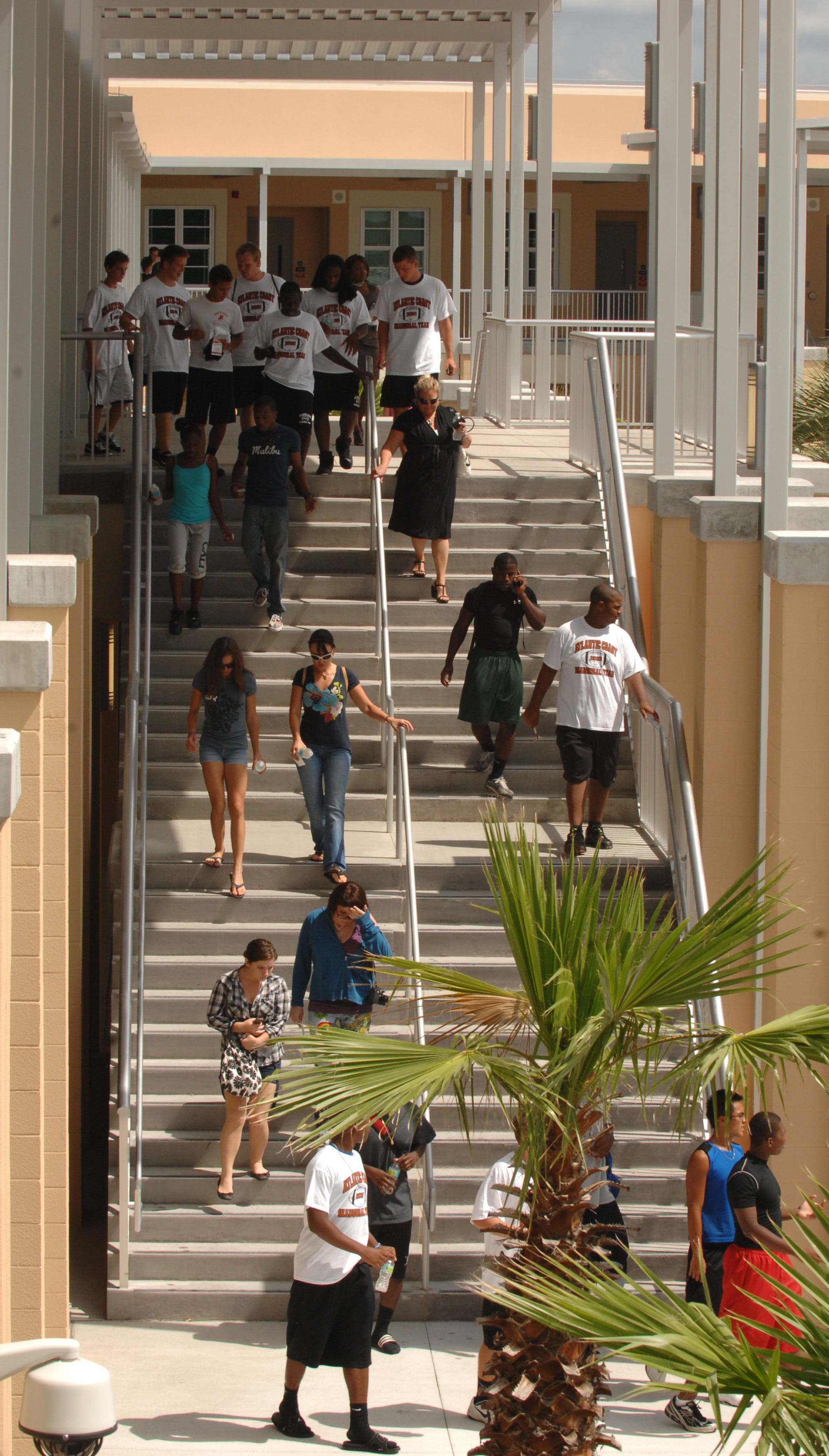 As school-closing choices wait, Duval School Board adds portables at 2 crowded high schools