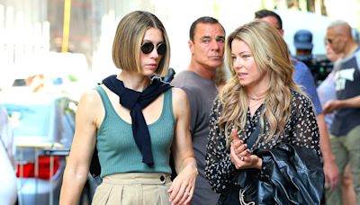 Jessica Biel films The Better Sister with Elizabeth Banks in NYC